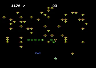Centipede gameplay screenshot on 5200