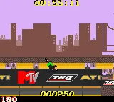 MTV Sports: T.J. Lavin's Ultimate BMX gameplay screenshot on GBC