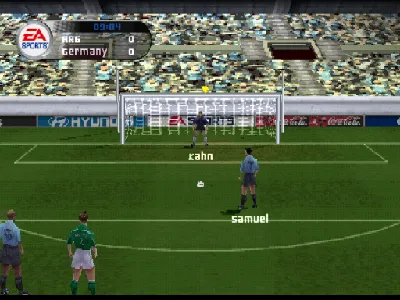 FIFA Football 2002 gameplay screenshot on PS1
