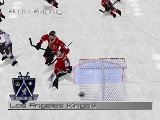 NHL Blades of Steel 2000 gameplay screenshot on PS1